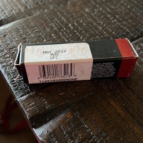 MAC MATTE LIPSTICK ROUGE A’ LEVRES Lipstick
Chili Brand New Full Size - Picture 4 of 9